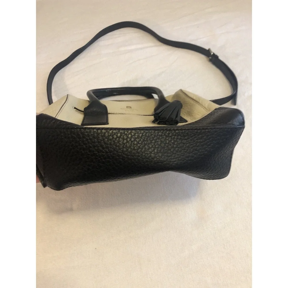 Kate Spade Crossbody/Hand Bag, Black & Tan W/ Dust bag.